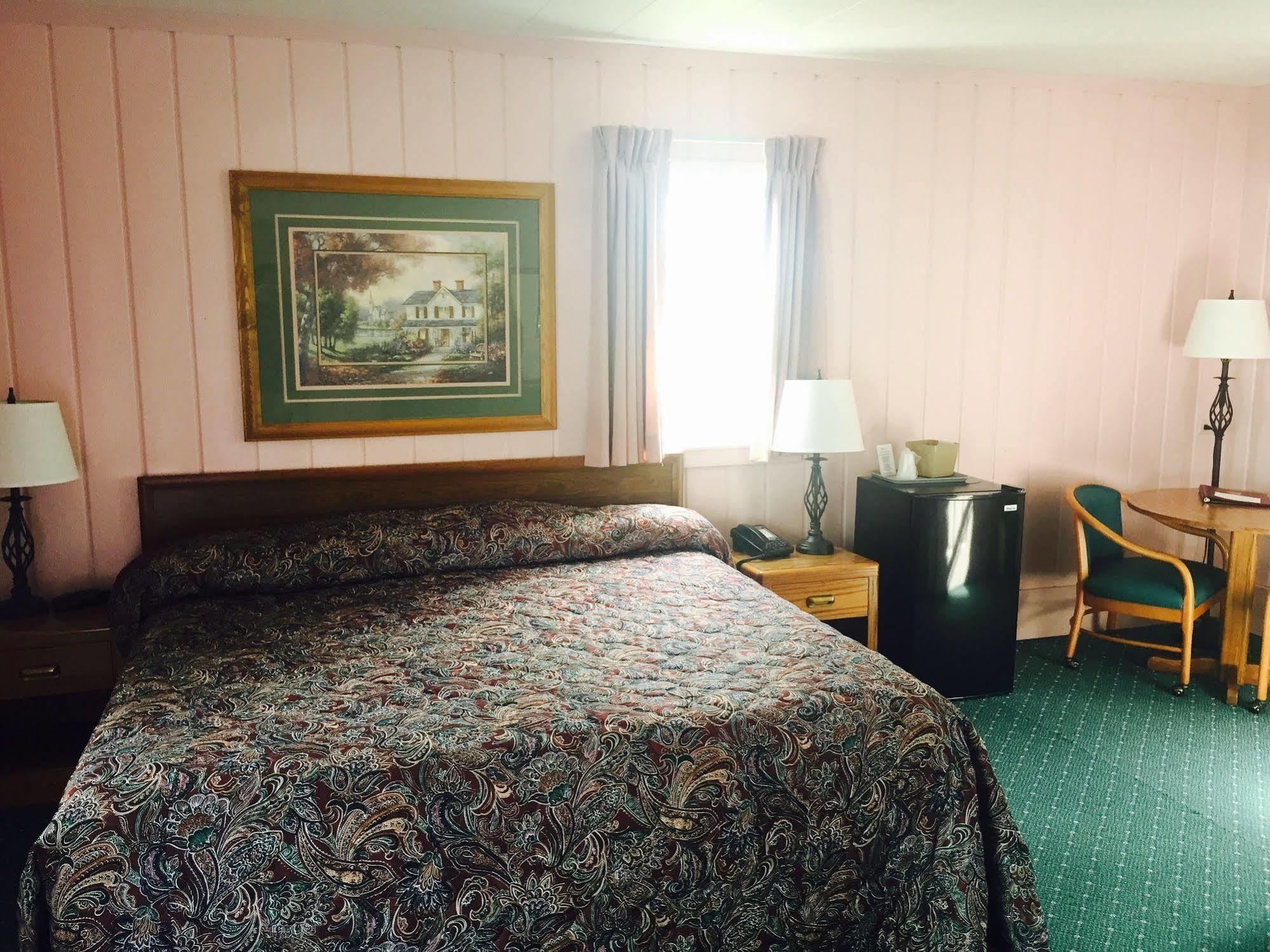 Rainbow Motel Mackinaw City Dış mekan fotoğraf